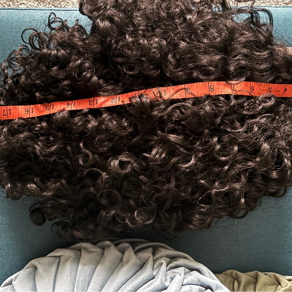 Wig - Picture 10 of 10